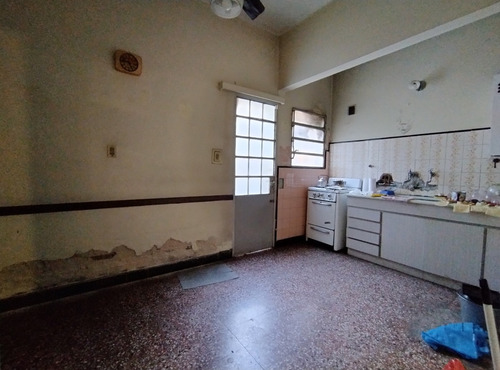 Terreno Edificación En Altura Planta Baja Y 6 Pisos Sobre Bv. Rondeau | Alberdi