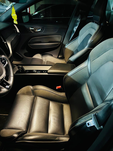 Volvo XC60 2.0 T8 R-design Drive-e 5p Hibrido