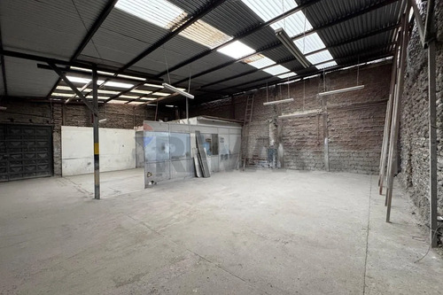 Arriendo Oficina Con Galpón Viel/autop Central