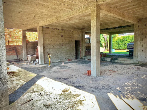 Casa En Venta Obra Gris Lomas Del Country Casa En Construccion Atc-623