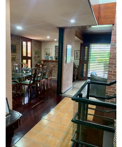 Casa Lomas De La Lagunita