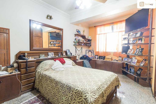 Imagem 8 de 15 de Aluguel De Casa Com 374m² E 7 Quartos - 10789