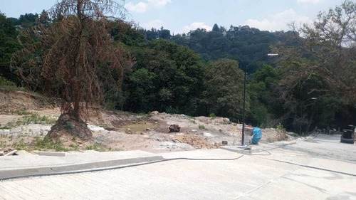 Terreno En Venta, En Fraccionamiento Privado En Condado De Sayavedra Cod.vte801