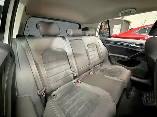 Volkswagen Golf Highline