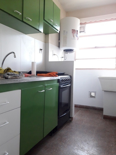Imagen 3 de 14 de Departamento En Venta En Lanus Este