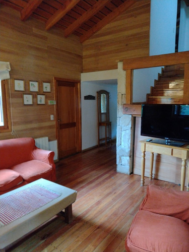 Imagen 4 de 14 de Alquiler Permanente Casa 4 Dorm Av. Bustillo 21135 Bariloche