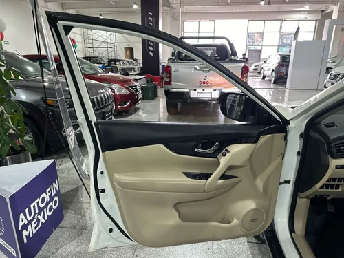 Nissan X-Trail 2.5 Exclusive 2 Row Cvt