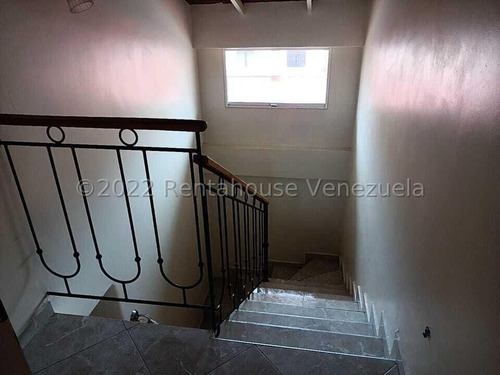Imagen 5 de 11 de Leida Falcon Rentahouse Vende Townhouse En Monteserino San Diego 22-28673 Lf