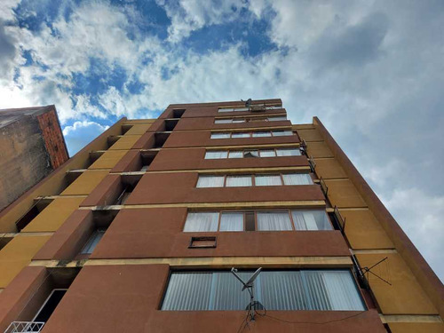 Apartamento De 94m2 En Av 19 De Abril En Maracay