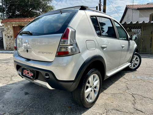 Renault Sandero Stepway 1.6 16v Hi-flex Aut. 5p