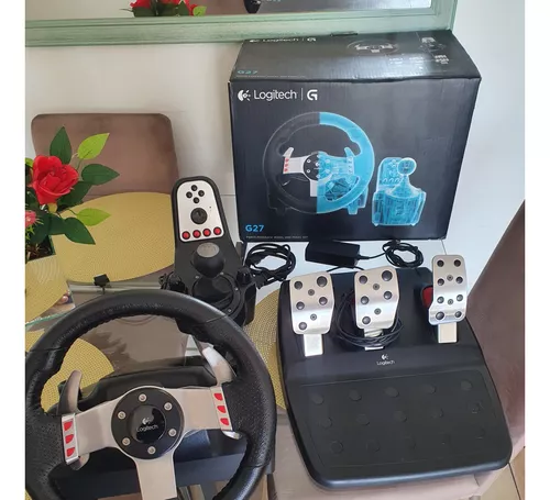 Volante Logitech G25 em segunda mão durante 75 EUR em Vilanoveta na WALLAPOP