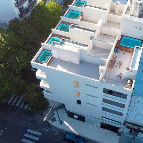 Imagen 19 de 30 de Departamento De Un Ambiente Divisible Diseño Único: Pileta, Terraza Y Parrilla Propias!