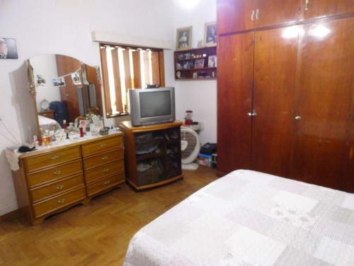 Imagen 7 de 15 de Casa En Venta 4 Amb. C/cochera Y Jardín Hurlingham