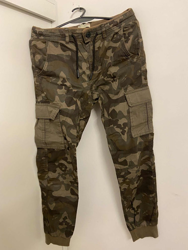 Pantalón Zara Cargo Camuflado