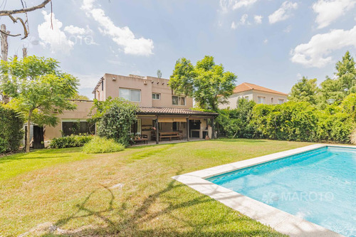 Imagen 15 de 30 de Casa En Venta En San Lucas Con Cuatro Dormitorios- Maroto Propiedades