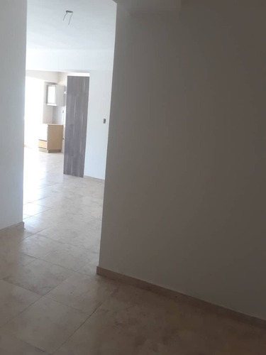 Imagen 5 de 14 de Apartamento En Venta Urb. El Milagros 0412-8887550