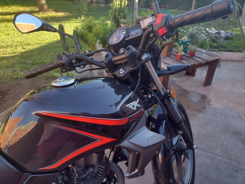 Imagen 3 de 6 de Moto Keeway 150 - Modelo 2020 C/casco