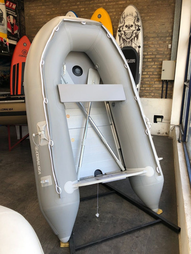 Imagen 2 de 15 de Bote Inflable Coral Sea Hifei Hsd 230 Aluminio 4hp Apnautica