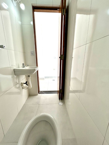 Salão Comercial Novo P/ Locação | 31 M² | Centro Itaim Paulista | 500m Da Cptm | Excelente