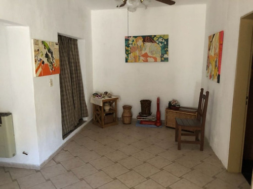 Imagen 4 de 9 de Casa En Venta En Billinghurst