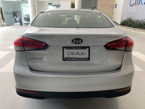 Imagen 8 de 15 de Kia Forte 2018 2.0 L 4 P At