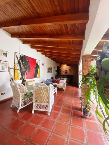 Casa - Las Guamas - 300 Mts2