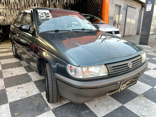 Imagem 2 de 14 de Volkswagen Logus 1.8 Cl 8v Gasolina 2p Manual