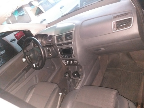 Volkswagen Suran 1.6 Highline Msi 110cv 2015 Permuto