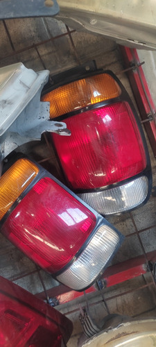 Stop Trasero Ford Explorer 1998 A 2001. Originales