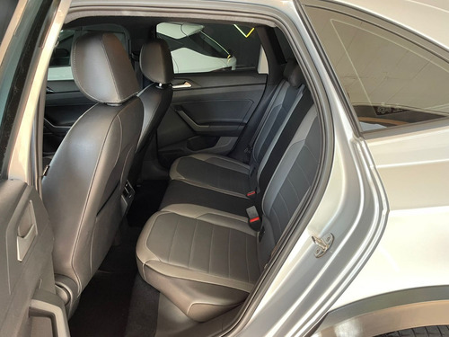 Volkswagen Nivus 1.0 Highline 200 Tsi Aut. 5p 6 marchas