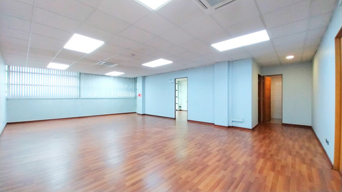 Edificio Oficinas Ascensores Equipado Venta Quinta Normal