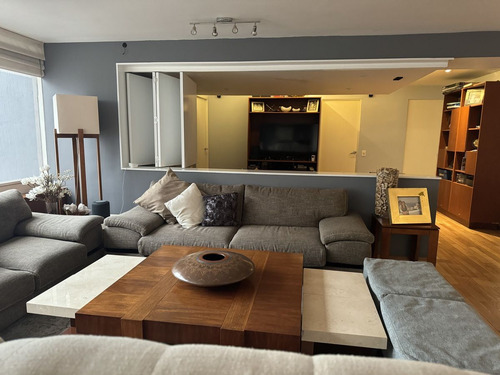 En Venta Departamento Acabados De Lujo, Piso Alto, Areas Comunes