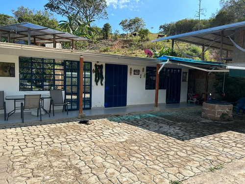 Hermosa Finca En Venta Y/o Permuta- Precio Negociable