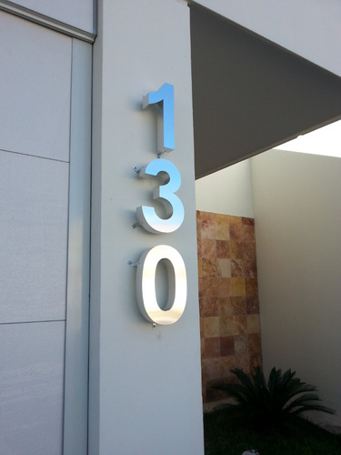Letras 16´s Pack 3d Inoxidable 30 Cm Arial