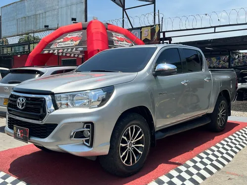 Toyota Hilux Srv 2.8 Diesel 4x4 At Blindaje 2+
