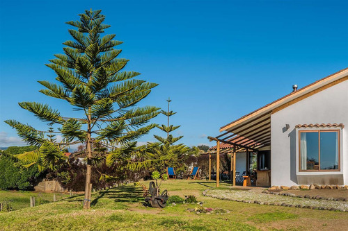 Preciosa Casa Estilo Chilena- Maitencillo