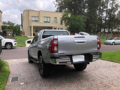 Imagen 17 de 19 de Toyota Hilux 2021 2.8 Cd Srx 177cv 4x2 At