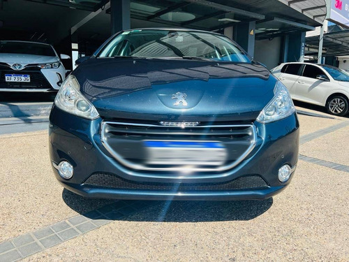 Imagen 8 de 12 de Peugeot 208 Felline Pack Cuir 2016