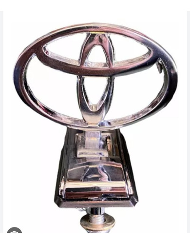 Enblema Capot Toyota Machito Hembrita  Nuevo De Metal Todas 