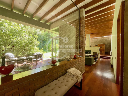 Moderna Y Exclusiva Casa En Cond Los Almendros 4 Dorm Piscin