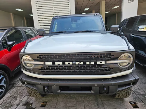 Ford Bronco BADLANDS V6