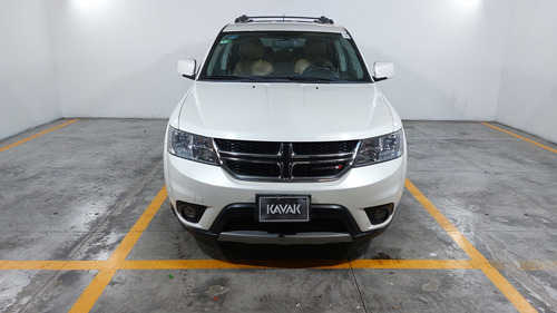 Dodge Journey 2.4 SXT+ 7 LUJO