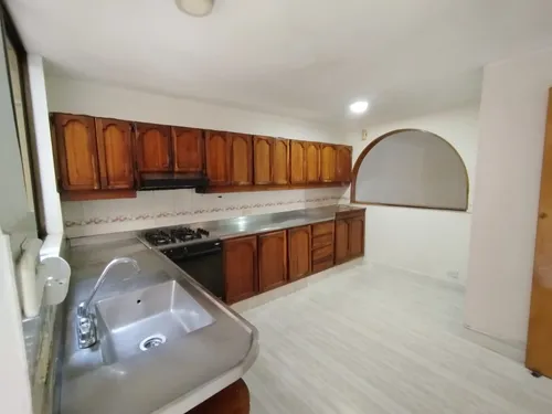 Arriendo Casa En Laureles