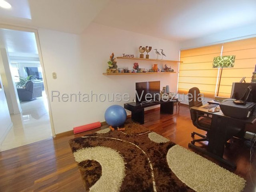 Apartamento De Lujo En Altamira! 25-22897