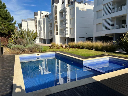 Imagen 3 de 18 de Apartamento De 2 Dormitorios En Playa Brava