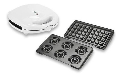 Imagen 4 de 5 de Sandwichera Waflera Grill Daewoo Con Intercambiables 3 En 1