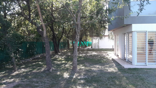 Imagen 7 de 11 de Vendo Duplex En Villa Allende