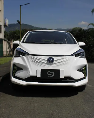 Changan E-star 2023 100% Eléctrico, Compacto Y Eficiente