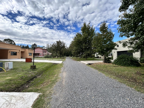 Venta - Casa A Estrenar / Barrio San Joaquin / Exaltación De La Cruz