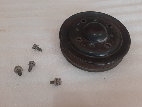 Polea De Bomba De Agua Cadillac Cts 2.8 2006 /12574518 (Usado)